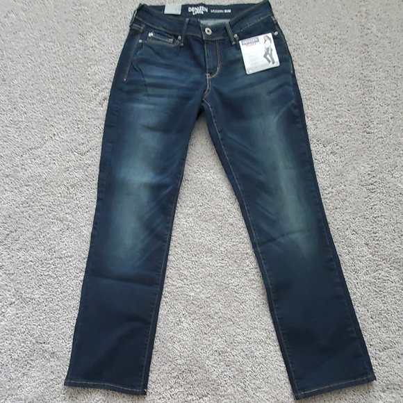 Denizen from Levi's Denim - NWT  AUTHENTIC DENIZEN LEVIS